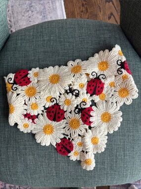 Handmade vintage Crochet Daisy & Ladybug head Scarf  cute bohemian hippie EUC